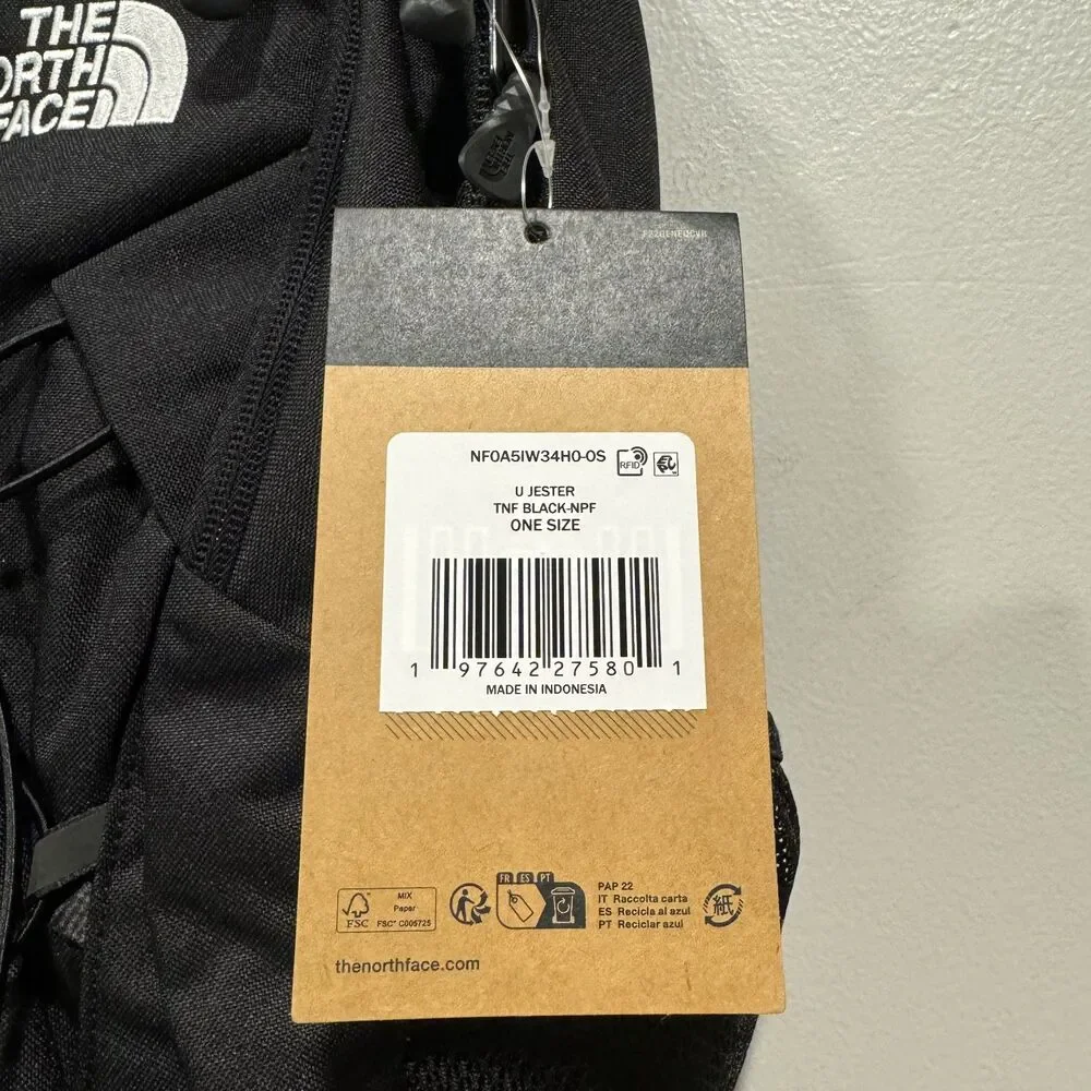 NWT North Face Jester Backpack Black FlexVent Laptop School Travel Daypack Hike - Picture 2 of 11
